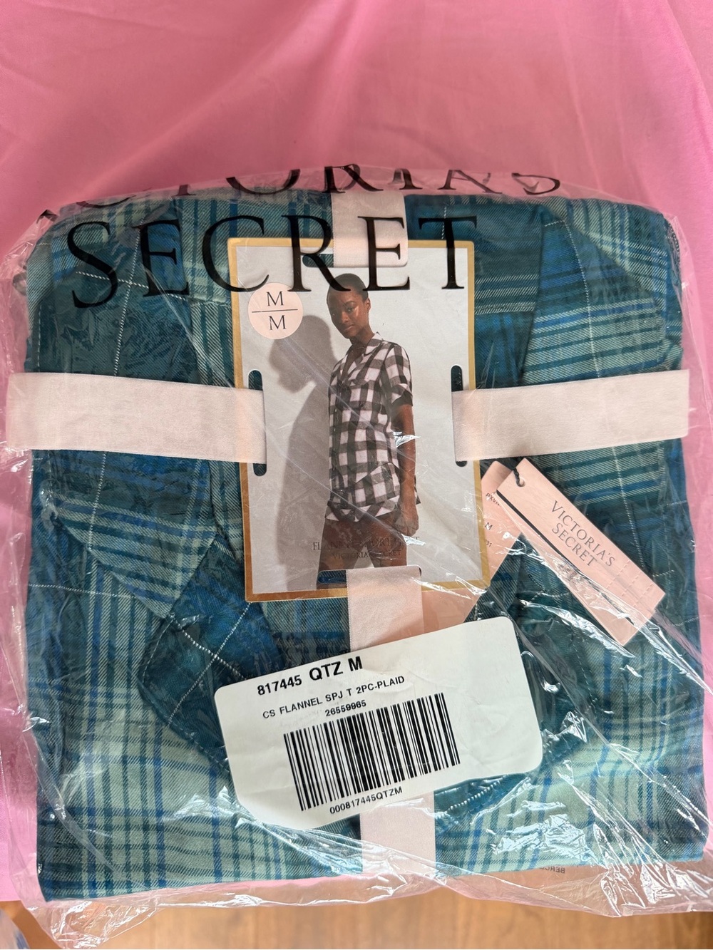 NWT Victoria's Secret Teal and Navy Plaid Flannel Pajama Set. Size M